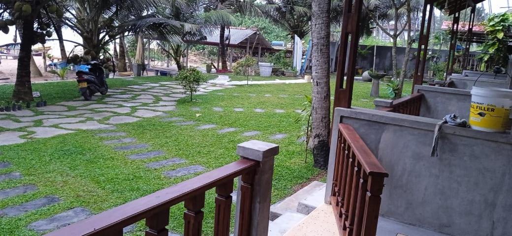 Relax Beach Resort Weligama Kamer foto